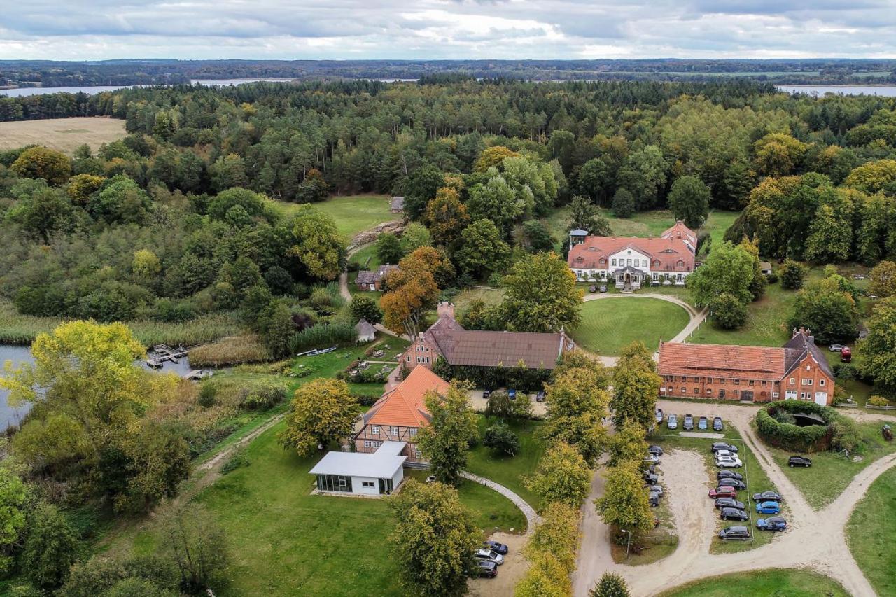 Gut Gross Zecher - Ferienzimmer Seedorf  Exterior photo